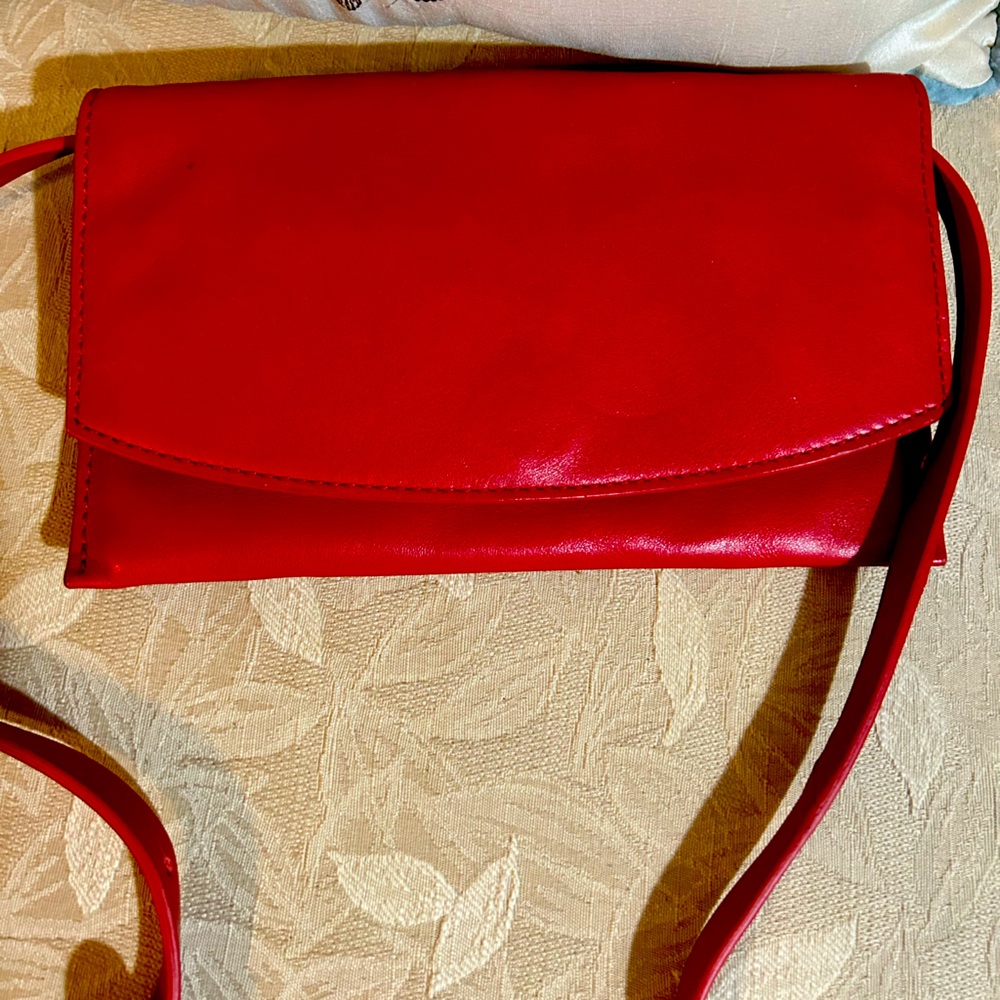 New without tags red Skagen clutch